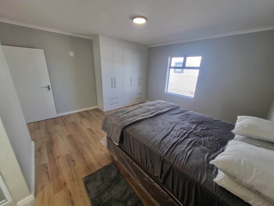 To Let 3 Bedroom Property for Rent in Hoogland Western Cape